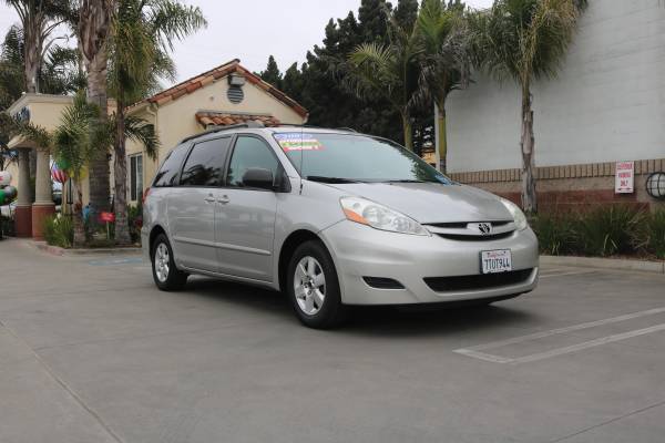 🚗2007 Toyota Sienna 7-Passenger Van🚗 for sale in Santa Maria, CA – photo 2