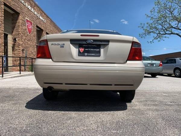 2007 Ford Focus SE - sedan - cars & trucks - by dealer - vehicle... for sale in Addison, IL – photo 9