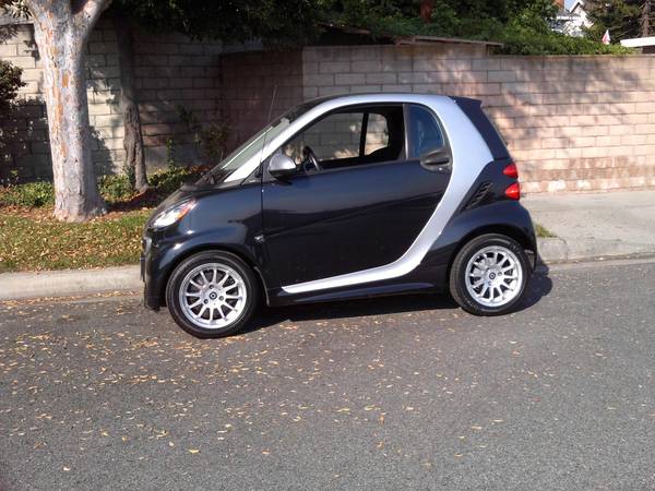2013 SMART FORTWO - cars & trucks - by dealer - vehicle automotive... for sale in HARBOR CITY, CA – photo 2