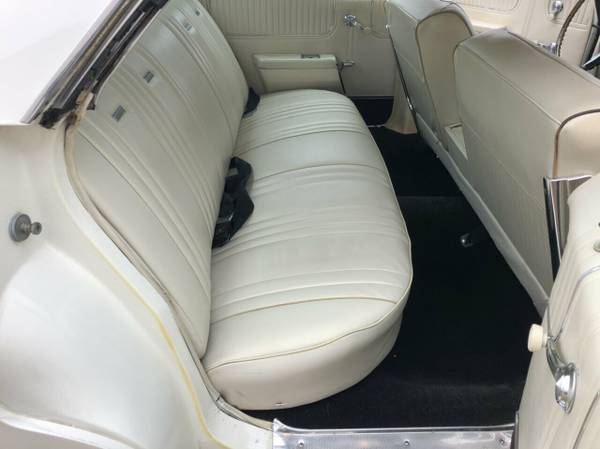 1967 Pontiac Bonneville White - - by dealer for sale in Johnstown , PA – photo 9