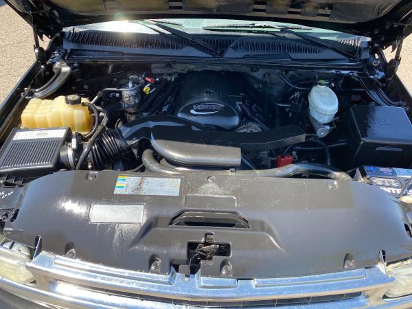 2003 Chevy Suburban LT 4X4 V8 Auto 334K - - by dealer for sale in Cornville, AZ – photo 5