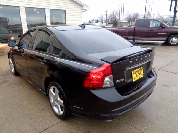 2009 Volvo S40 T5 R-Design - cars & trucks - by dealer - vehicle... for sale in Marion, IA – photo 6
