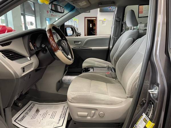 2015 Toyota Sienna 5dr 7-Pass Van LE AAS FWD (Natl) Guaranteed for sale in Inwood, NJ – photo 17