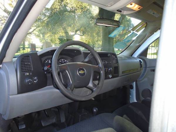 2011 Chevrolet Silverado 1500 Work Truck 4x4 2dr Regular Cab 8 ft. LB for sale in Riverbank, CA – photo 7