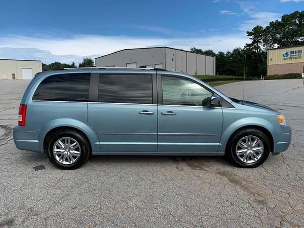 2010 Chrysler Town & Country Limited Financing Available - cars &... for sale in Piedmont, SC – photo 4