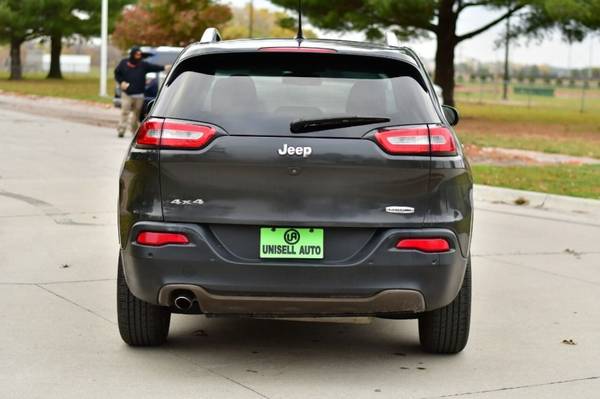 2015 Jeep Cherokee Latitude 4x4 4dr SUV 39,898 Miles - cars & trucks... for sale in Omaha, NE – photo 6