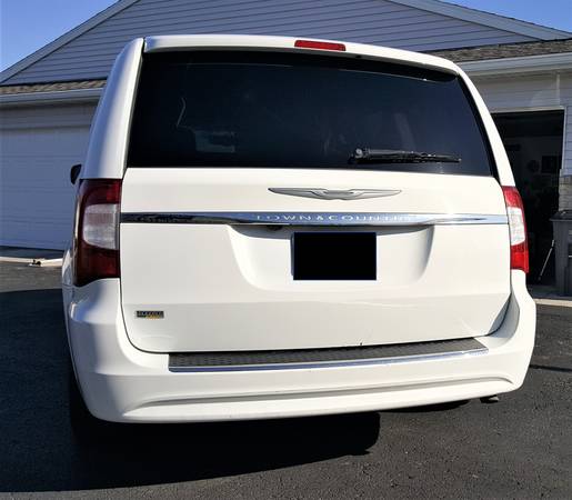 2014 White Chrysler Town and Country S Van - - by for sale in Moorhead, ND – photo 13