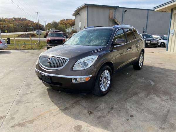 2008 Buick Enclave CXL FREE WARRANTY!!! **FREE CARFAX** - cars &... for sale in Catoosa, AR – photo 2