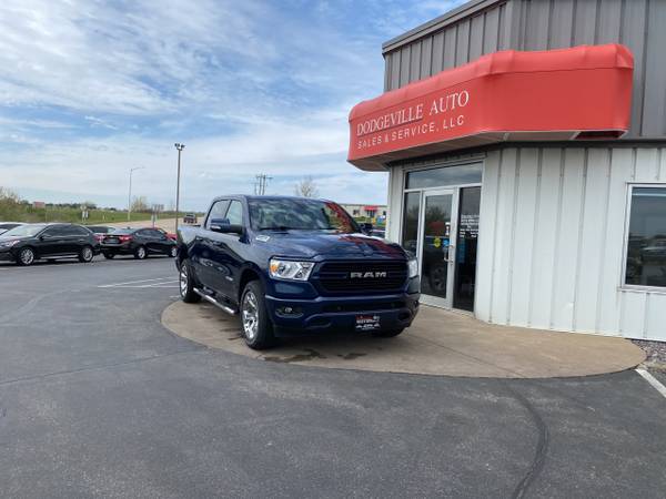 2019 RAM 1500 Big Horn/Lone Star 4x4 Crew Cab 57 Box for sale in Dodgeville, WI – photo 5