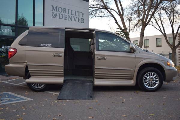 2002 *Chrysler* *Town & Country* *4dr Limited FWD* G - cars & trucks... for sale in Denver, NE – photo 15