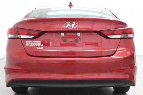 2017 Hyundai Elantra SE sedan Red for sale in Farmington, AR – photo 8