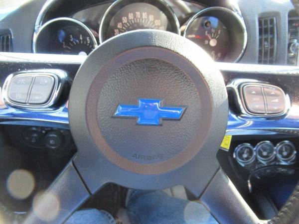 2006 Chevrolet SSR Base 2dr Regular Cab Convertible SB - cars &... for sale in Bloomington, IL – photo 22