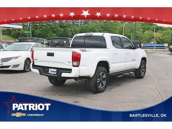 2017 Toyota Tacoma SR5 - truck - - by dealer - vehicle for sale in Bartlesville, OK – photo 3