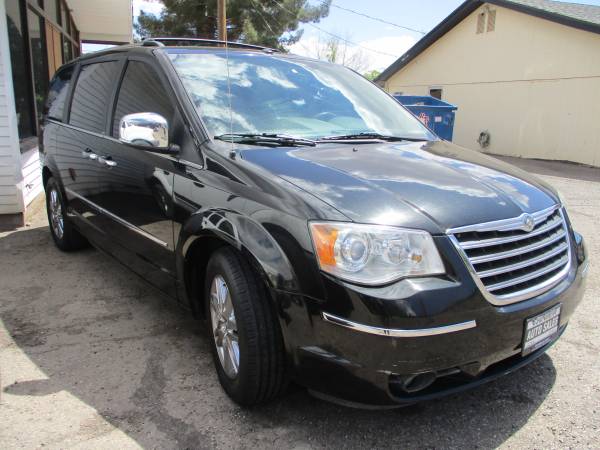 2008 Chrysler town & country - - by dealer - vehicle for sale in Saint George, UT – photo 3
