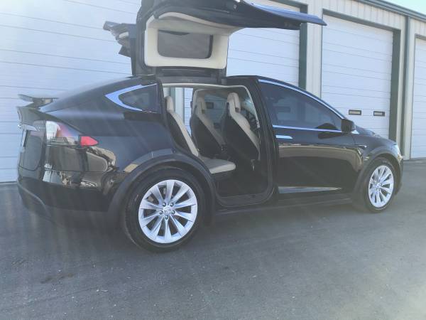 2016 Tesla Model X 75d - cars & trucks - by dealer - vehicle... for sale in Carthage, MO – photo 4