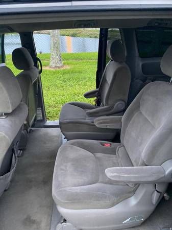2004 Toyota Sienna $3999 - cars & trucks - by owner - vehicle... for sale in Fort Myers, FL – photo 8