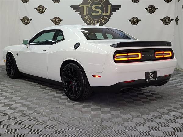 2016 CHALLENGER SRT HELLCAT 6.2L SUPERCHARGED V8 6 SPEED MANUAL -... for sale in Lakewood, NJ – photo 6