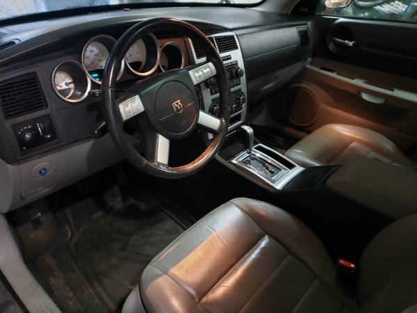 06 Dodge magnum AWD Hemi for sale in Boonville, NY – photo 6