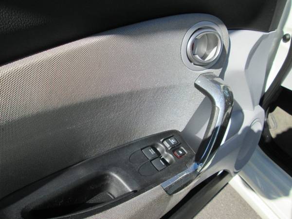 2011 Honda CR-Z EX w/Navigation CLEAN CARFAX HONDA SERVICED! for sale in Charleston, SC – photo 10