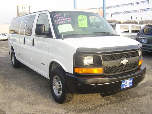 2005 CHEV EXPRESS 3500 EXTENDED PASSENGER VAN for sale in Green Bay, WI