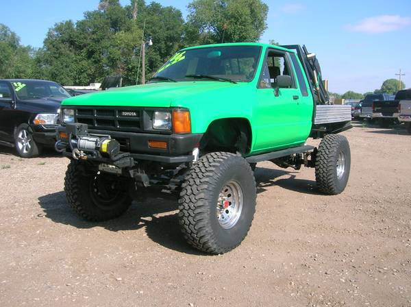 1986 Toytoa Pickup SR5 Rock Crawler! for sale in Fort Collins, CO