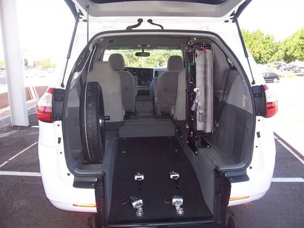 2015 Toyota Sienna LE Wheelchair Handicap Mobility Van - cars & for sale in Other, FL – photo 11