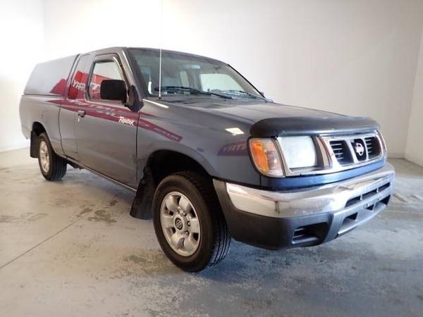 2000 Nissan Frontier 00 XE King Cab I4 Auto for sale in Madison, IA – photo 2