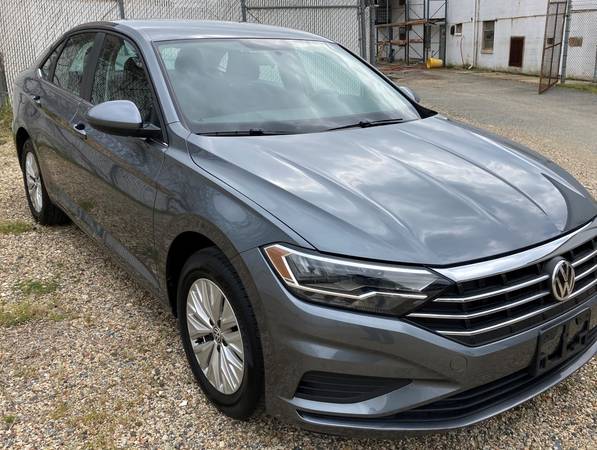 2019 VW Jetta Automatic 25k miles Warranty Apple Play - cars & for sale in Other, District Of Columbia – photo 4