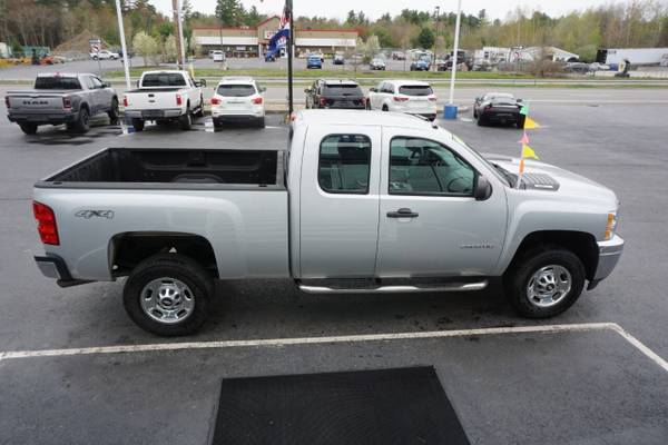 2013 Chevrolet Chevy Silverado 2500HD Work Truck 4x4 4dr Extended for sale in Plaistow, MA – photo 5