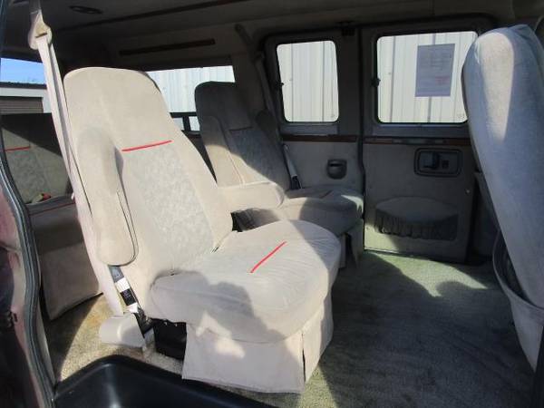 2003 Chevrolet Express 1500 Conversion - cars & trucks - by dealer -... for sale in Wilmington, OH – photo 10
