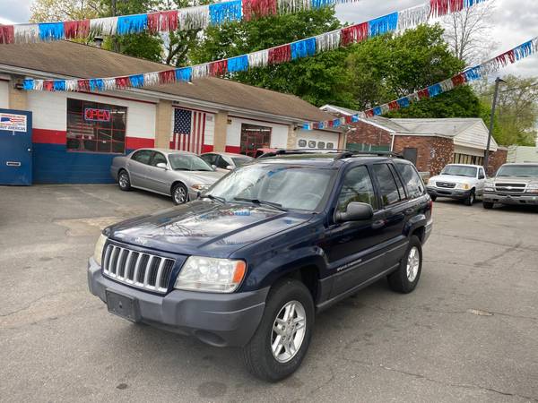 2004 Jeep Grand Cherokee (4X4, AT, Sunroof) - - by for sale in Bristol, CT – photo 2