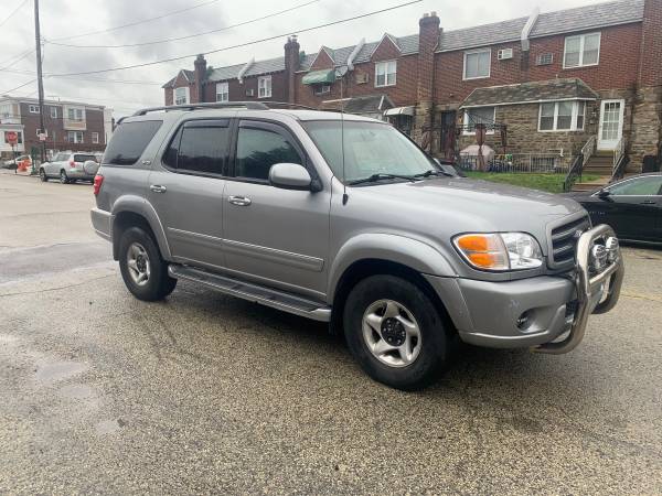 2002 Toyota Sequoia SR5 $6,500 - cars & trucks - by owner - vehicle... for sale in Philadelphia, PA – photo 2