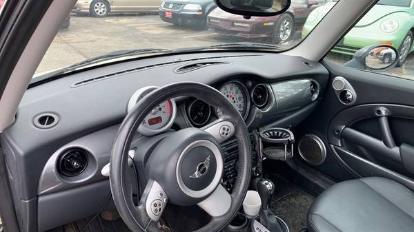 2006 Mini Cooper Base HATCHBACK - - by dealer for sale in Cleves, OH – photo 10