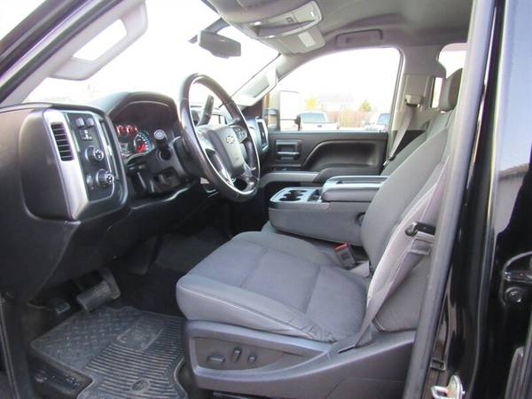 2016 Chevy Silverado 2500HD LT Crew Cab, 4x4, Vortec 6.0 V8! - cars... for sale in Appleton, WI – photo 17