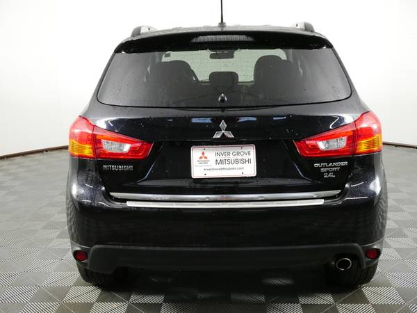 2016 Mitsubishi Outlander - - by dealer - vehicle for sale in Inver Grove Heights, MN – photo 7