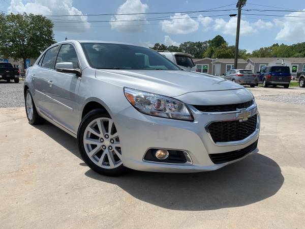 2014 Chevy Malibu - Leather - Sunroof - Remote Start - Backup Cam -... for sale in Gonzales, LA – photo 2