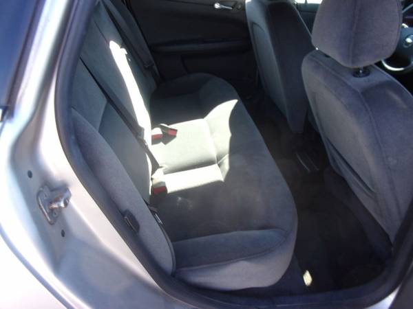 2007 Chevrolet Impala LT 4dr Sedan w/ roof rail curtain delete -... for sale in Waukesha, WI – photo 6