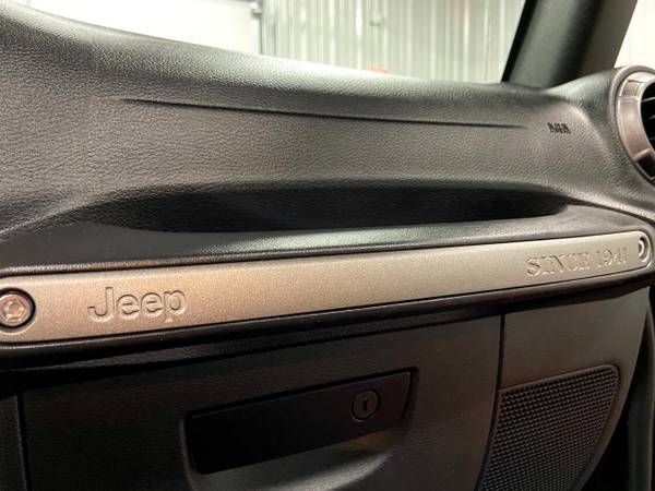 2018 Jeep Wrangler JK Utility Sport hatchback Black for sale in Branson West, AR – photo 13