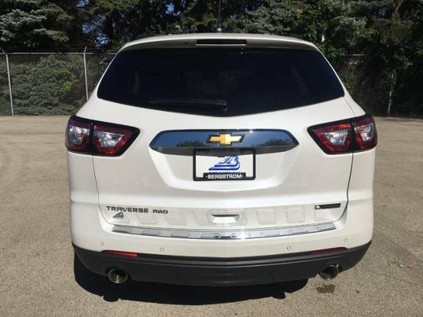 2017 CHEVROLET TRAVERSE...KBB SAYS $29,876...WE SAY $26,286 - cars &... for sale in Green Bay, WI – photo 6