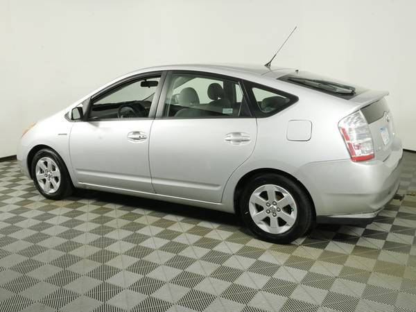 2009 Toyota Prius - cars & trucks - by dealer - vehicle automotive... for sale in Inver Grove Heights, MN – photo 5