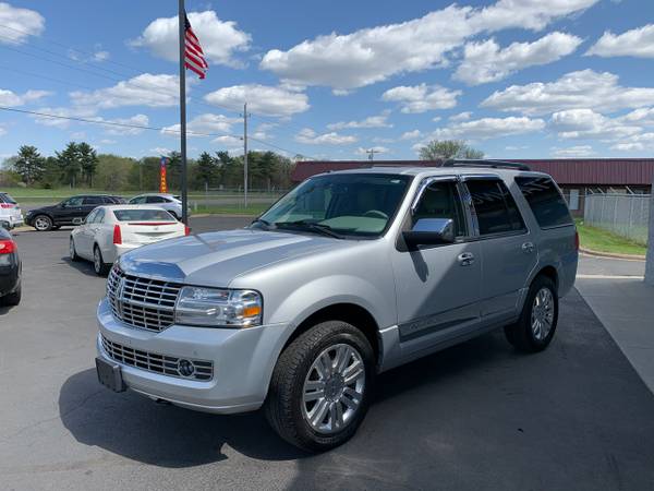 2013 Lincoln Navigator 4WD 4dr - - by dealer - vehicle for sale in Ramsey , MN – photo 3