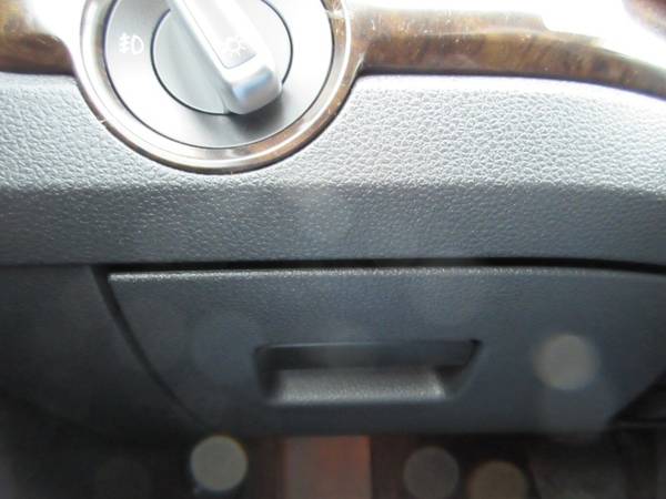 2014 Volkswagen Passat 2.0L TDI SEL Premium for sale in Moorhead, MN – photo 17