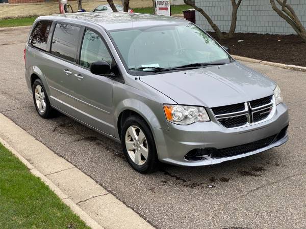 2013 DODGE GRAND CARAVAN WITH 3 Row - - by dealer for sale in Jeffers, MN – photo 2