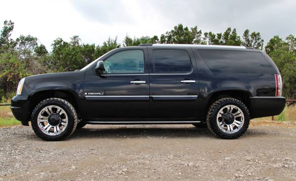 2008 GMC YUKON XL DENALI*6.2L V8*20" XD's*BLACK LEATHER*MUST SEE!!! for sale in Liberty Hill, TN – photo 4