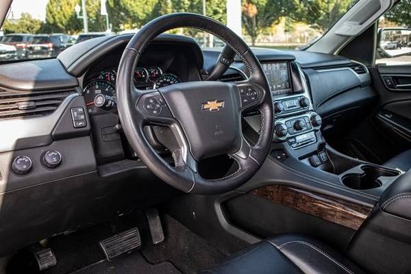 2018 Chevrolet Suburban Chevy LT 5.3L V8 4WD SUV AWD THIRD ROW for sale in Sumner, WA – photo 7