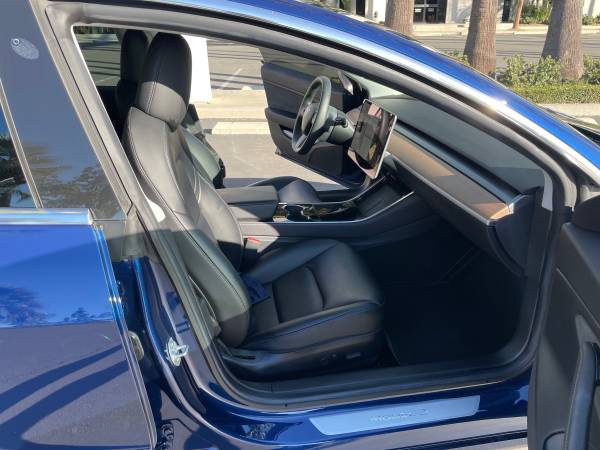 2019 Tesla Model 3 SR+, 8,500 Miles, Autopilot, Carpool stickers -... for sale in Irvine, CA – photo 11