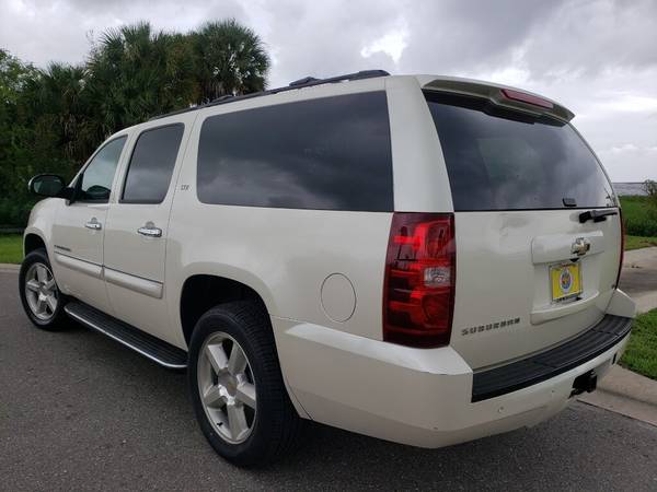 2008 Chevy Suburban LTZ Leather 3RD Row Tow Package DVD... for sale in Okeechobee, FL – photo 2