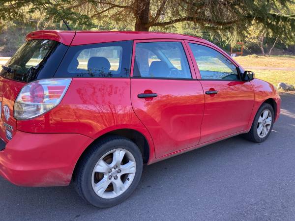 Toyota Matrix for sale in Gold Hill, OR – photo 3