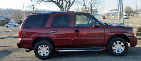 2002 Cadillac Escalade 4dr maroon REDUCED - - by for sale in Louisville, KY – photo 8