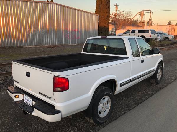 2001 Chevrolet S-10 4X4 - cars & trucks - by owner - vehicle... for sale in Eugene, OR – photo 5